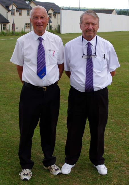 Umpires Allan Hansen and Steve Blowes