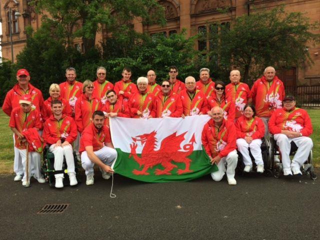Jonathan Hubbard with Welsh bowls squad