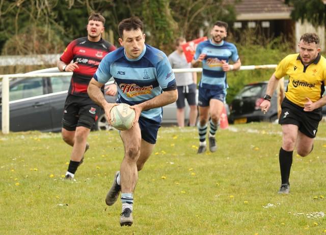 Lewys Gibby - yet another try for The Otters. Picture Elwyn Davies