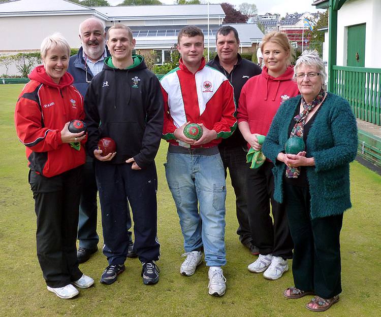 We are taught a bowls lesson by Saundersfoot Ladies!